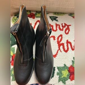 Andre Assous booties